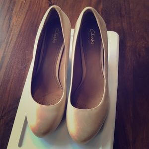 Sophisticated beige wedge